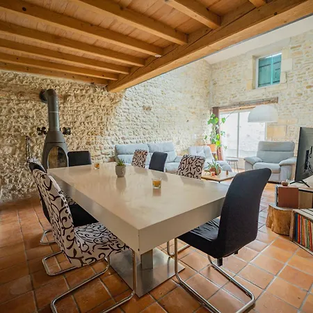 Havre De Paix En Charente Maritime Avec 3 Formules D Sur Mesure De 1 A 14 Voyageurs Tatil Evi *