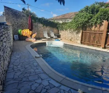 Havre De Paix En Charente Maritime Avec 3 Formules D Sur Mesure De 1 A 14 Voyageurs Tatil Evi