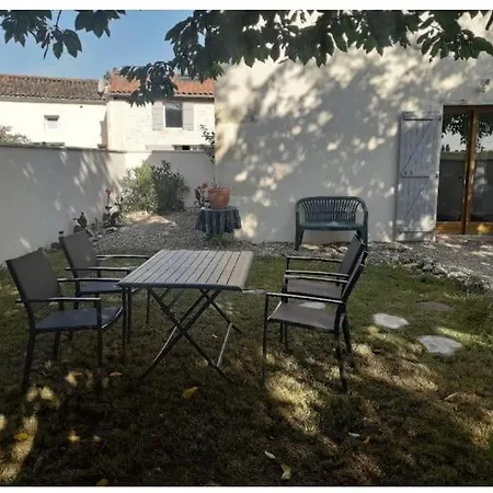 Havre De Paix En Charente Maritime Avec 3 Formules D Sur Mesure De 1 A 14 Voyageurs Tatil Evi